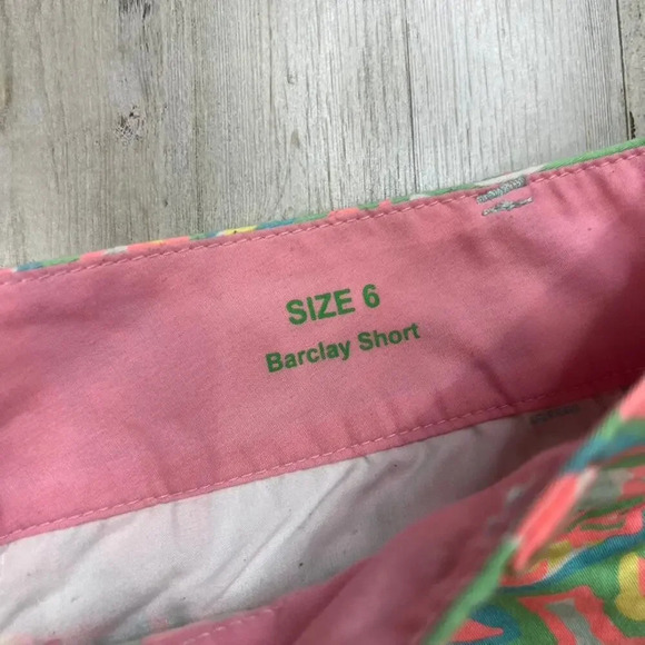 Lilly Pulitzer Barclay Shorts Women’s Size 6 Sandbar‎ Blue Make a Splash Pattern - Picture 3 of 4